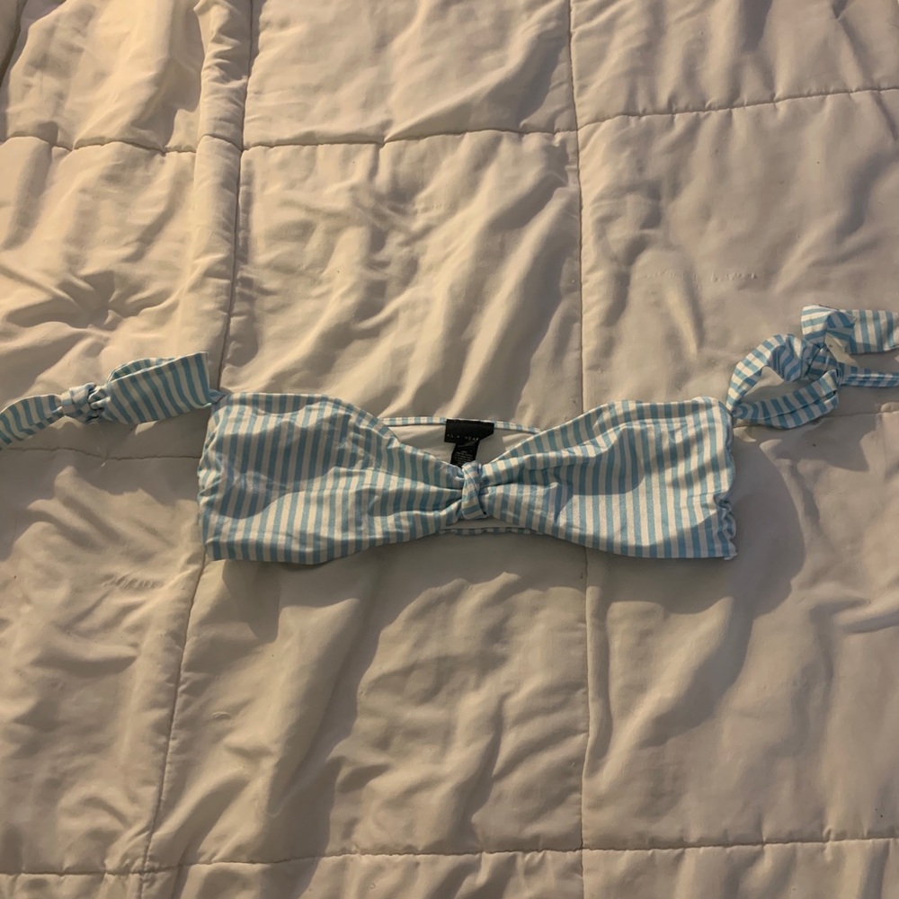 Bikini top with tea cut tie sleeves